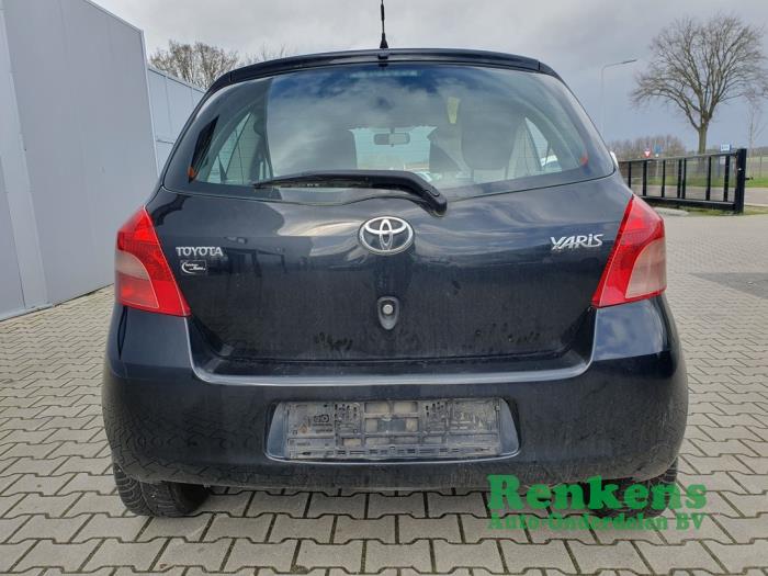 Toyota Yaris II 1.0 12V VVT-i Sloopvoertuig (2008, Zwart)