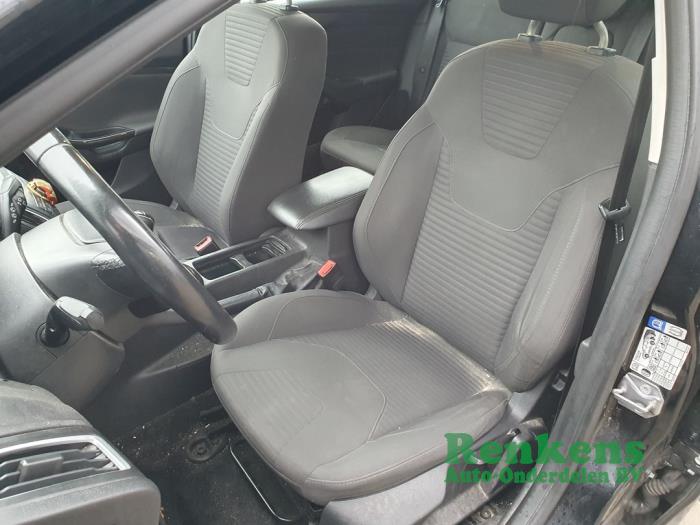 Ford Focus 3 Wagon 1.0 Ti-VCT EcoBoost 12V 125 Sloopvoertuig (2015, Zwart)