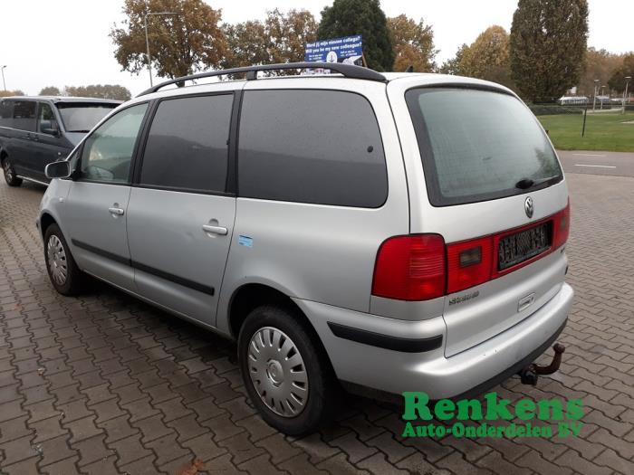 Volkswagen Sharan 1.9 TDI 115 Sloopvoertuig (2003, Zilvergrijs)