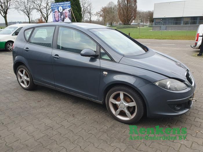 Seat Altea 2.0 FSI 16V Sloopvoertuig (2006, Grijs)