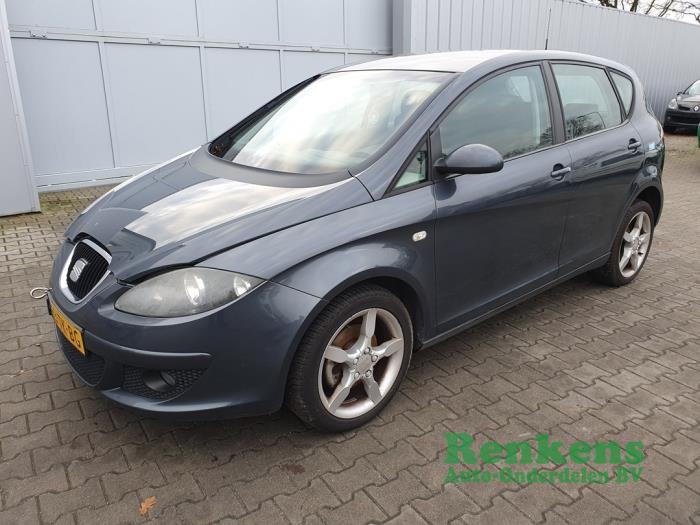 Seat Altea 2.0 FSI 16V Sloopvoertuig (2006, Grijs)