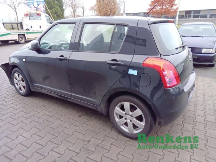 Suzuki Swift 1.3 VVT 16V Sloopvoertuig (2007, Zwart)