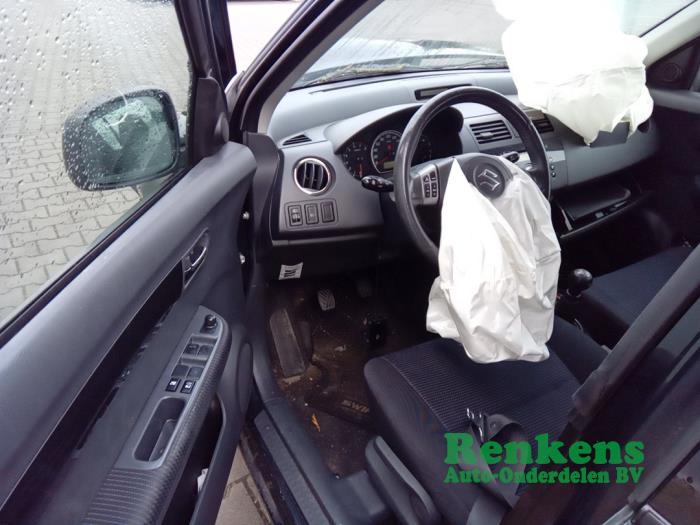 Suzuki Swift 1.3 VVT 16V Sloopvoertuig (2007, Zwart)