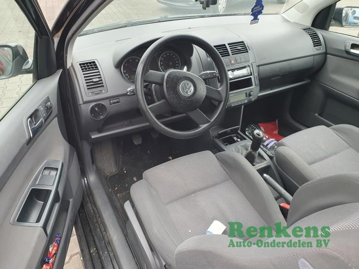 Volkswagen Polo IV 1.4 16V Sloopvoertuig (2004, Zwart)