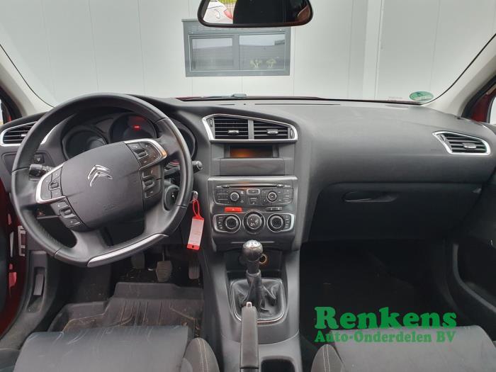 Citroen C4 Berline 1.6 16V VTi Sloopvoertuig (2012, Rood)