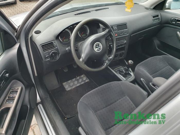 Volkswagen Bora 1.6 16V Sloopvoertuig (2001, Zilver)