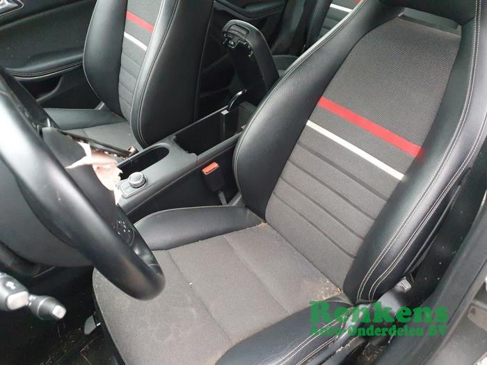 Mercedes A 1.6 A-180 16V Sloopvoertuig (2013, Donker, Grijs)