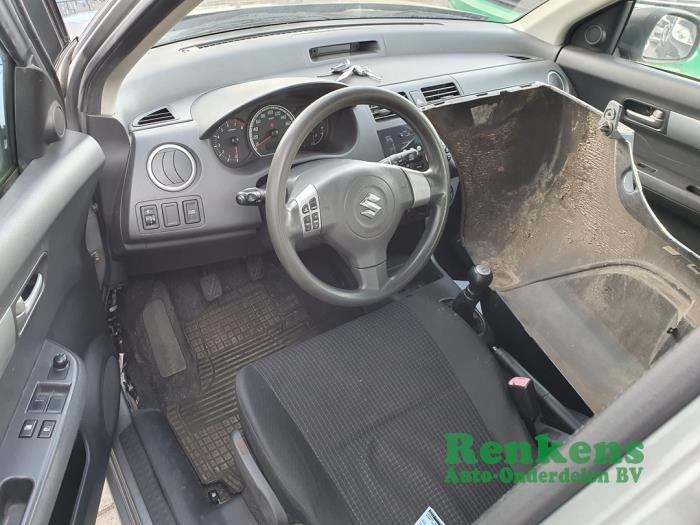 Suzuki Swift 1.3 VVT 16V Sloopvoertuig (2006, Grijs)