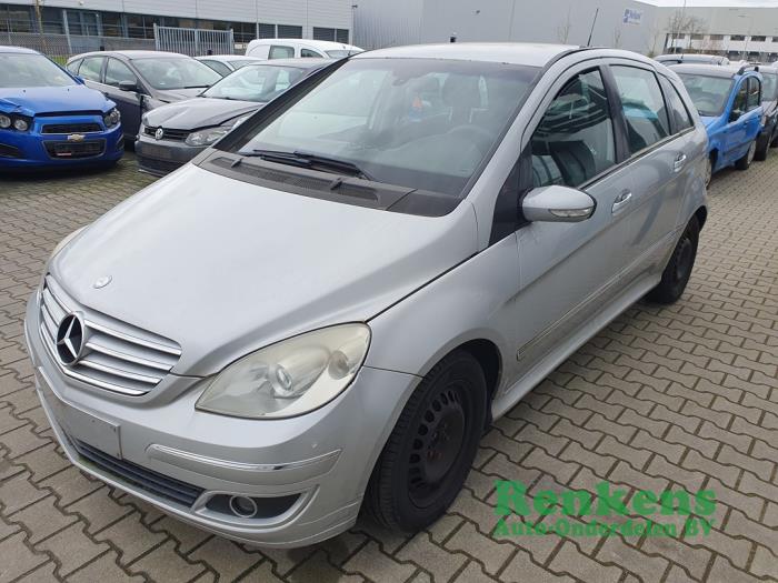 Mercedes B 2.0 B-180 CDI 16V Sloopvoertuig (2006, Zilver)