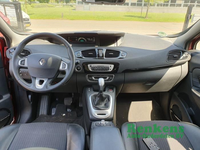 Renault Scénic III 2.0 16V CVT Sloopvoertuig (2012, Rood)