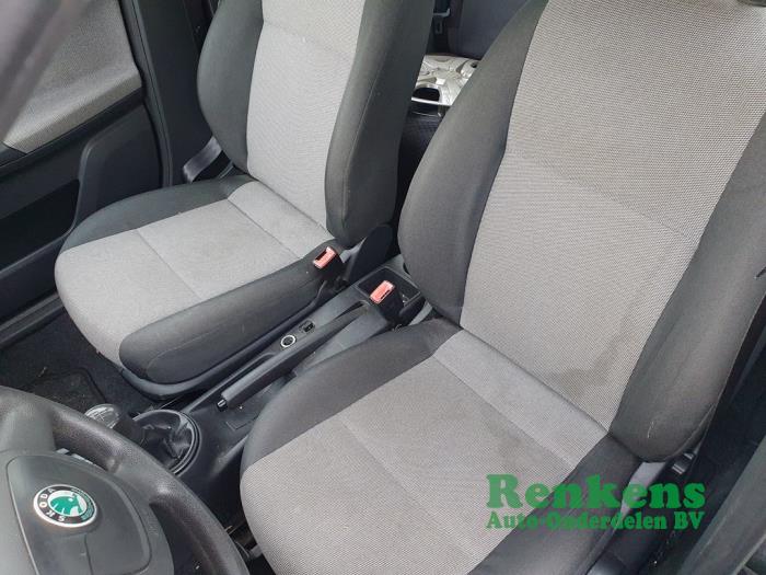 Skoda Fabia II 1.2i Sloopvoertuig (2011, Zwart)