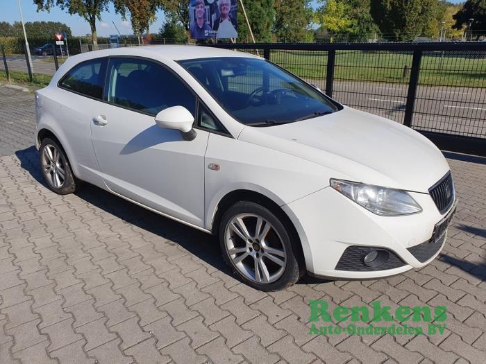 Seat Ibiza IV SC 1.6 TDI 90 Sloopvoertuig (2010, Wit)