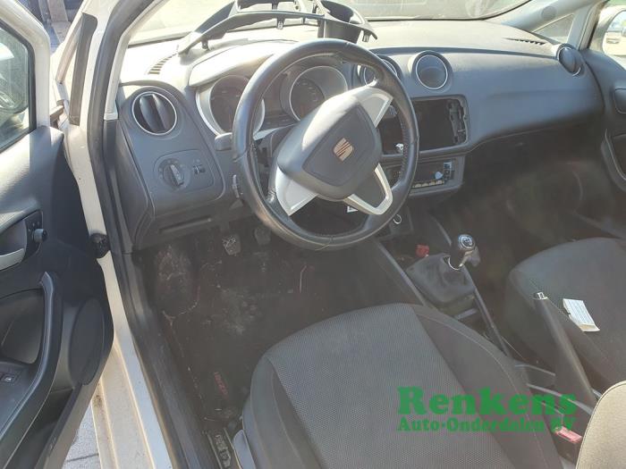 Seat Ibiza IV SC 1.6 TDI 90 Sloopvoertuig (2010, Wit)