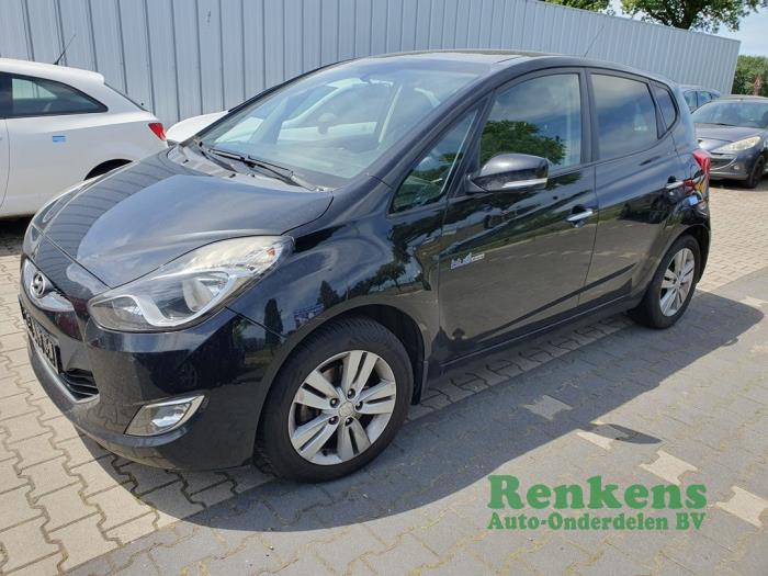 Hyundai iX20 1.4i 16V Sloopvoertuig (2013, Zwart)