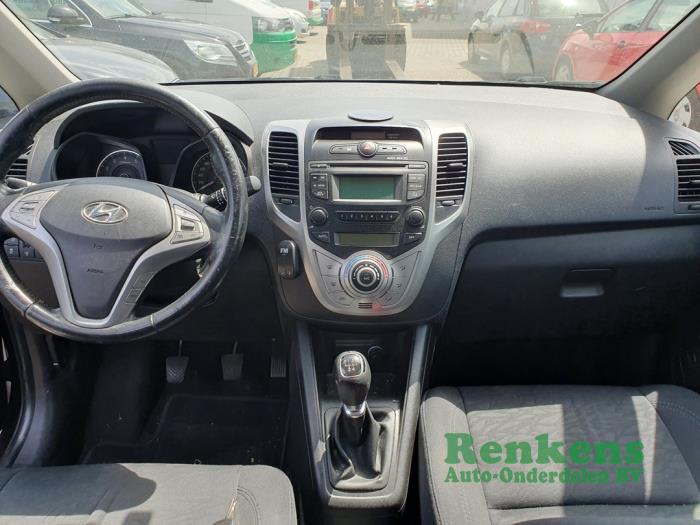 Hyundai iX20 1.4i 16V Sloopvoertuig (2013, Zwart)