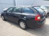 Skoda Octavia Combi 1.6 TDI Greenline Sloopvoertuig (2011, Zwart)