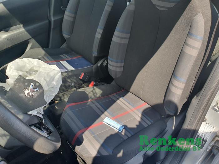 Peugeot 108 1.0 12V Sloopvoertuig (2015, Zilver)