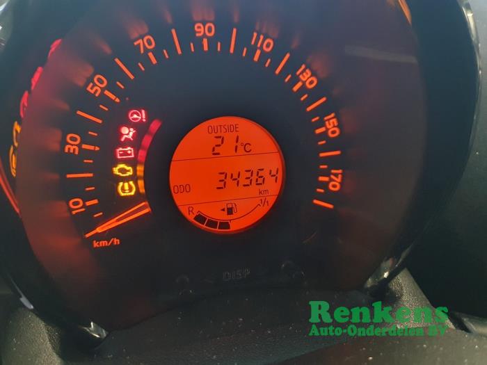 Peugeot 108 1.0 12V Sloopvoertuig (2015, Zilver)