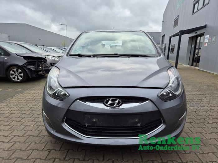 Hyundai iX20 1.6i 16V Sloopvoertuig (2011, Grijs)