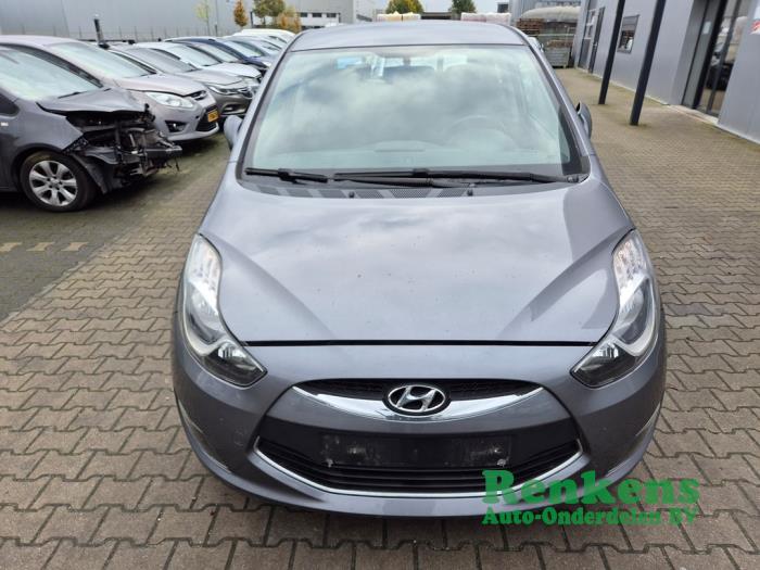 Hyundai iX20 1.6i 16V Sloopvoertuig (2011, Grijs)