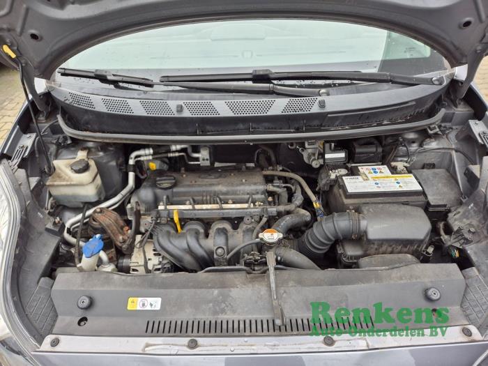 Hyundai iX20 1.6i 16V Sloopvoertuig (2011, Grijs)