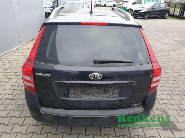 Kia Cee'd Sporty Wagon 1.6 CVVT 16V Sloopvoertuig (2008, Zwart)