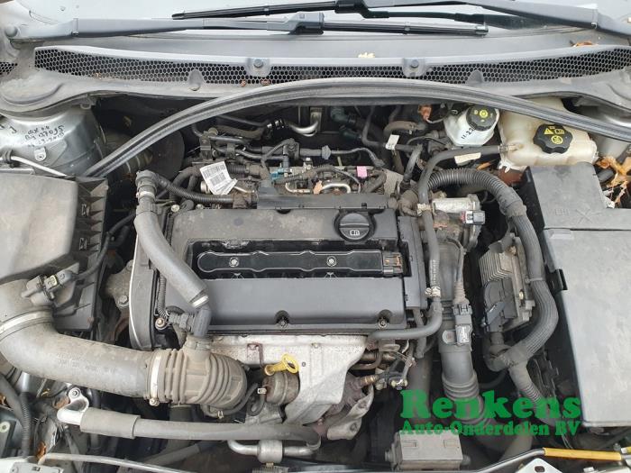 Opel Astra J 1.6 Turbo 16V Sloopvoertuig (2010, Grijs)