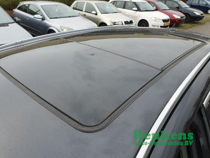 Opel Insignia Sports Tourer 2.0 Turbo 16V 4x4 Ecotec Sloopvoertuig (2010, Zwart)