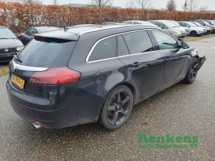Opel Insignia Sports Tourer 2.0 Turbo 16V 4x4 Ecotec Sloopvoertuig (2010, Zwart)