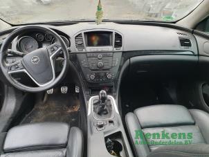 Opel Insignia Sports Tourer 2.0 Turbo 16V 4x4 Ecotec Sloopvoertuig (2010, Zwart)