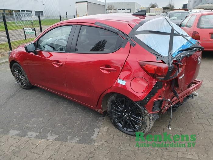 Mazda 2 1.5 SkyActiv-G 90 Sloopvoertuig (2023, Metallic, Rood)