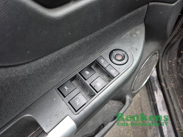 Opel Tigra Twin Top 1.4 16V Sloopvoertuig (2005, Zwart)