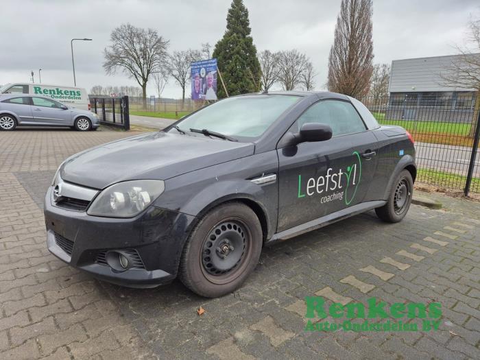Opel Tigra Twin Top 1.4 16V Sloopvoertuig (2005, Zwart)