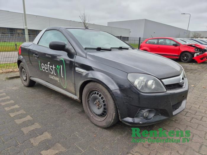 Opel Tigra Twin Top 1.4 16V Sloopvoertuig (2005, Zwart)