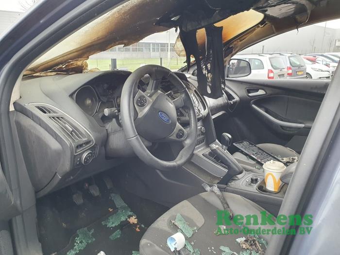 Ford Focus 3 Wagon 1.0 Ti-VCT EcoBoost 12V 125 Sloopvoertuig (2013, Donker, Grijs)