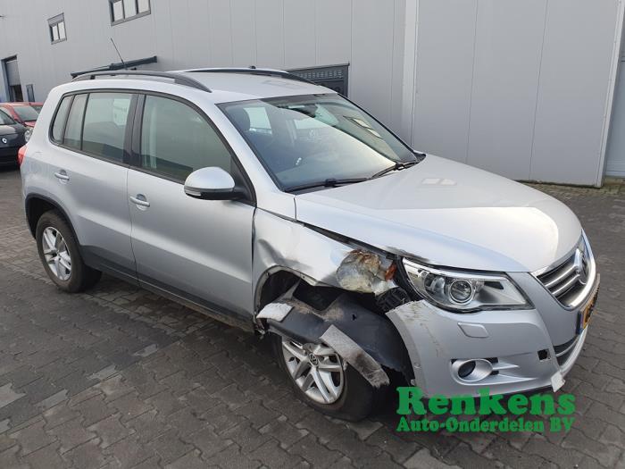Volkswagen Tiguan 2.0 TSI 16V 4Motion Sloopvoertuig (2009, Zilver)