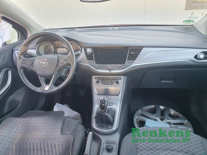 Opel Astra K Sports Tourer 1.6 CDTI 110 16V Sloopvoertuig (2017, Rood)