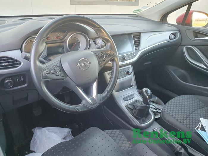 Opel Astra K Sports Tourer 1.6 CDTI 110 16V Sloopvoertuig (2017, Rood)