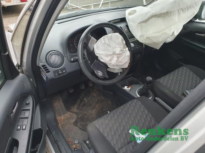 Suzuki SX4 1.6 16V VVT Comfort,Exclusive Autom. Sloopvoertuig (2007, Zilver)