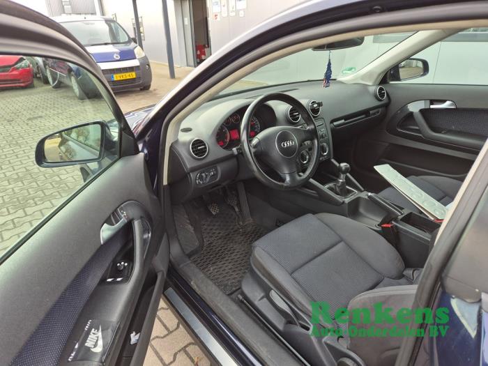Audi A3 2.0 16V FSI Sloopvoertuig (2003, Blauw)