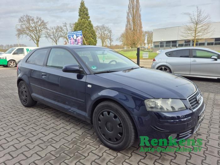 Audi A3 2.0 16V FSI Sloopvoertuig (2003, Blauw)