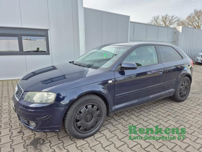 Audi A3 2.0 16V FSI Sloopvoertuig (2003, Blauw)