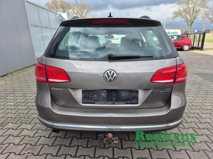 Volkswagen Passat Variant 1.4 TSI 16V Sloopvoertuig (2011, Bruin)