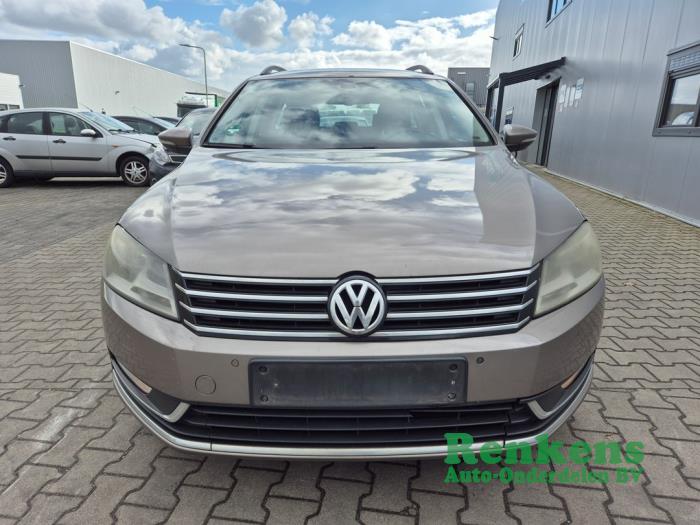 Volkswagen Passat Variant 1.4 TSI 16V Sloopvoertuig (2011, Bruin)