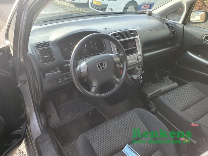 Honda Stream I 2.0 16V VTEC Sloopvoertuig (2004, Grijs)