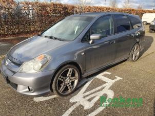 Honda Stream I 2.0 16V VTEC  (Sloop)