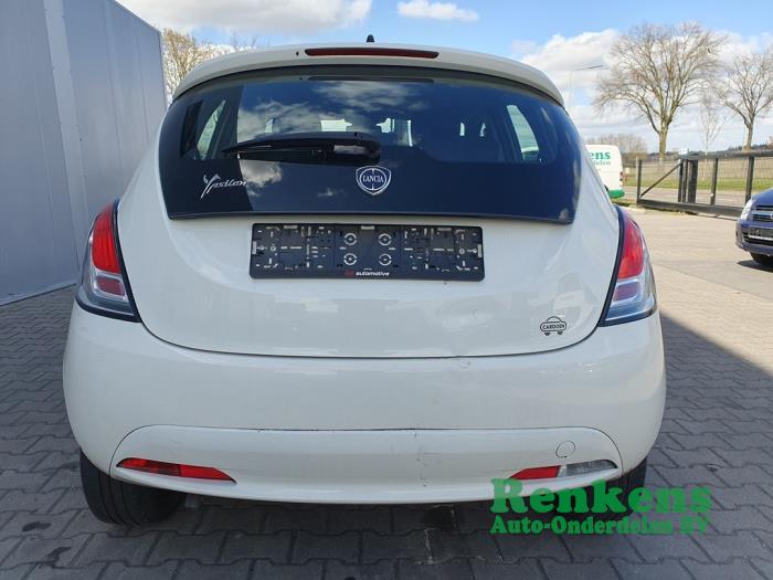 Lancia Ypsilon 1.2 Bi-Fuel Sloopvoertuig (2017, Wit)
