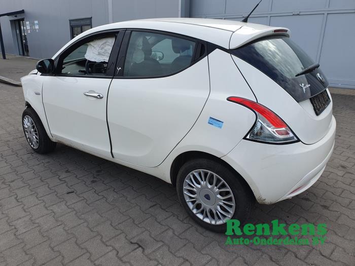 Lancia Ypsilon 1.2 Bi-Fuel Sloopvoertuig (2017, Wit)