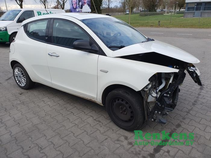 Lancia Ypsilon 1.2 Bi-Fuel Sloopvoertuig (2017, Wit)