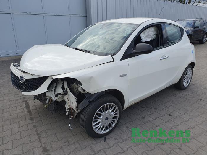 Lancia Ypsilon 1.2 Bi-Fuel Sloopvoertuig (2017, Wit)
